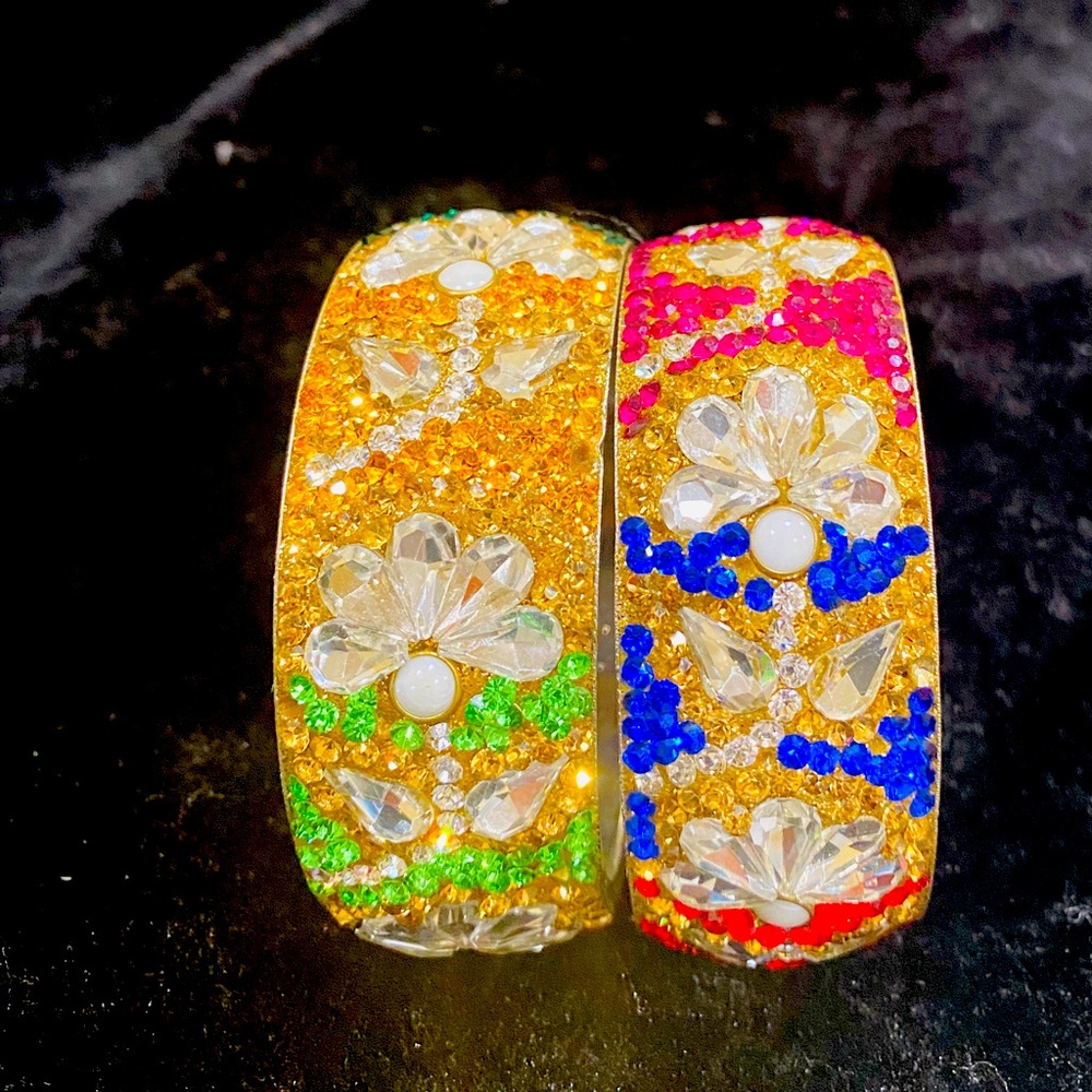 Natalie Glitter, Enamel Mirror andBeads Bangles are handmade 2 in set .